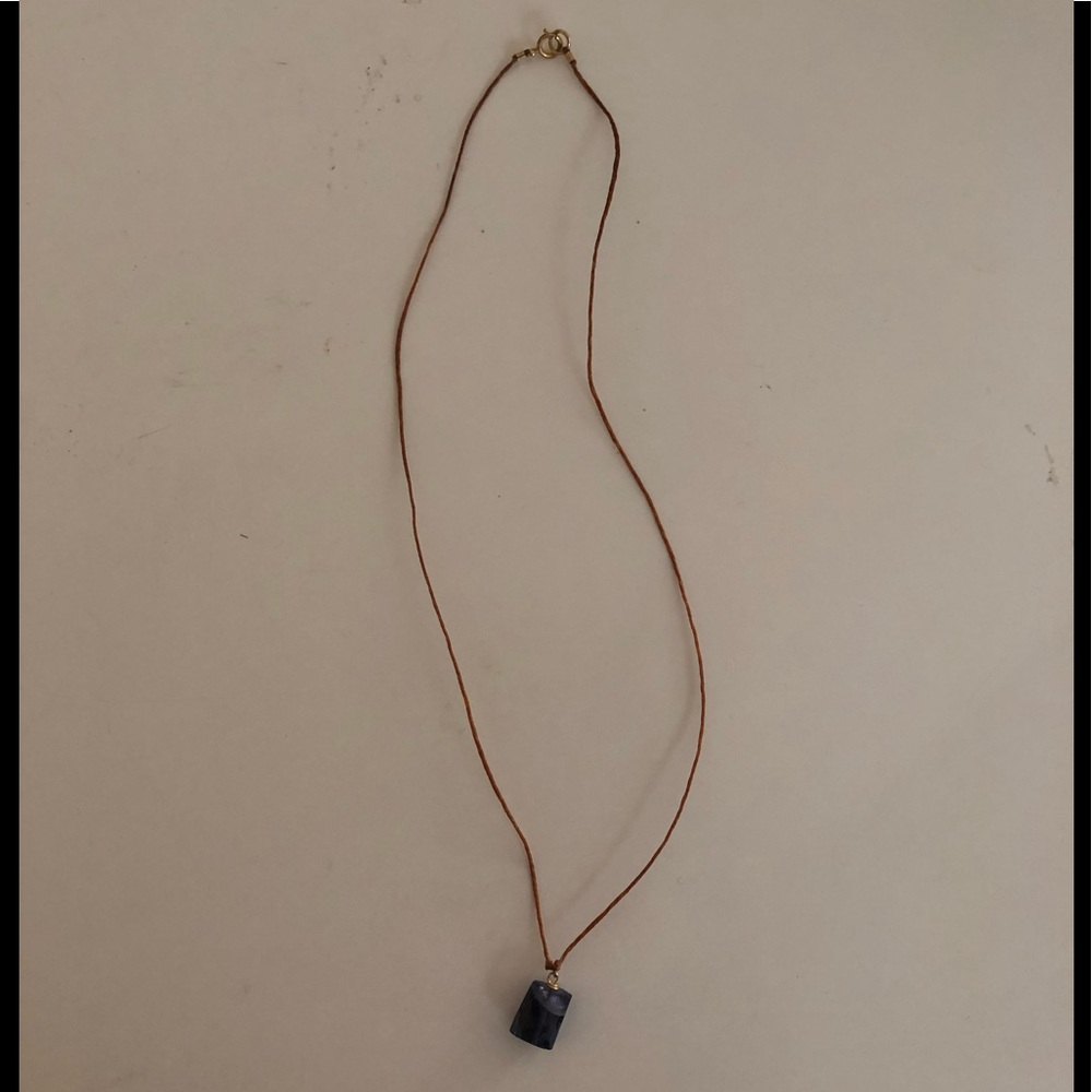 Cut stone pendant necklace